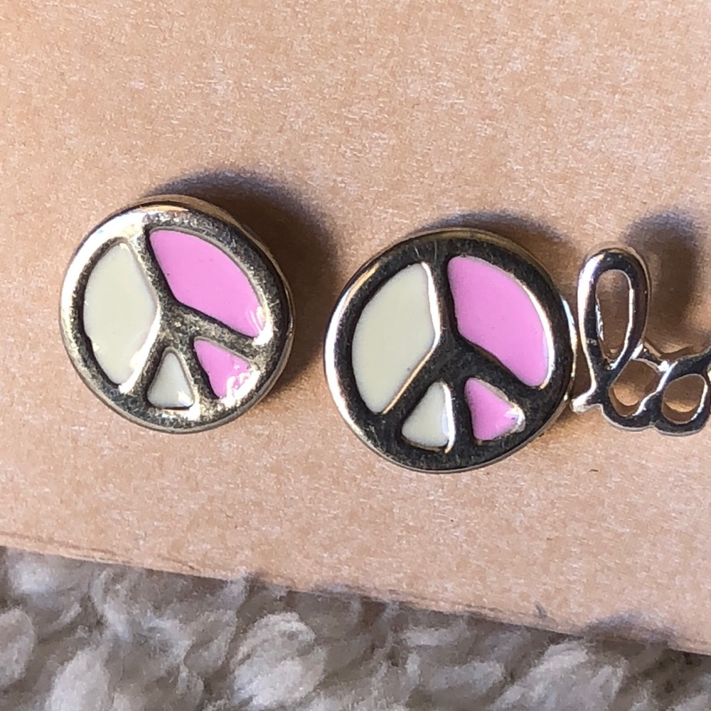 Cute Girly Earrings - Picture 2 of 7